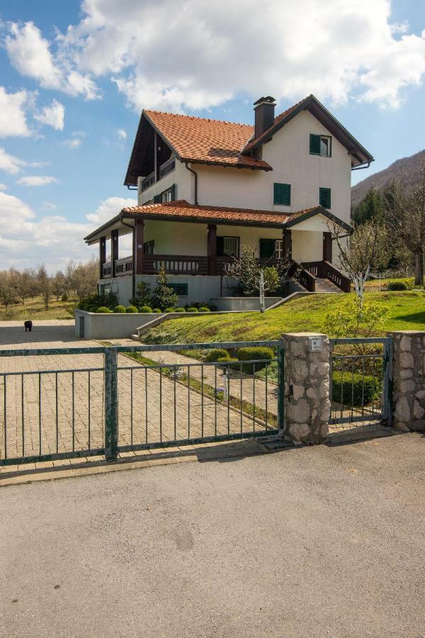 Apartments And Room Robert كورينيتسا المظهر الخارجي الصورة