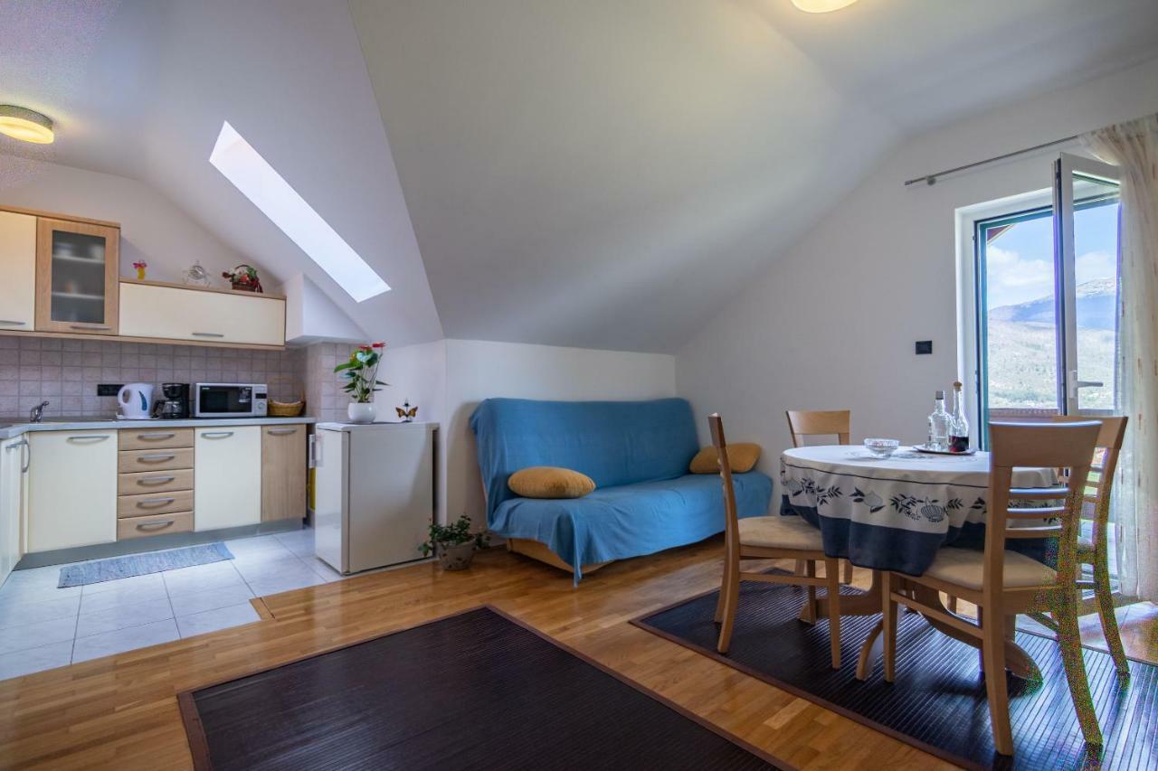 Apartments And Room Robert كورينيتسا المظهر الخارجي الصورة