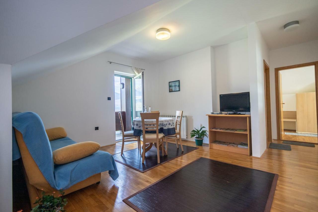 Apartments And Room Robert كورينيتسا المظهر الخارجي الصورة